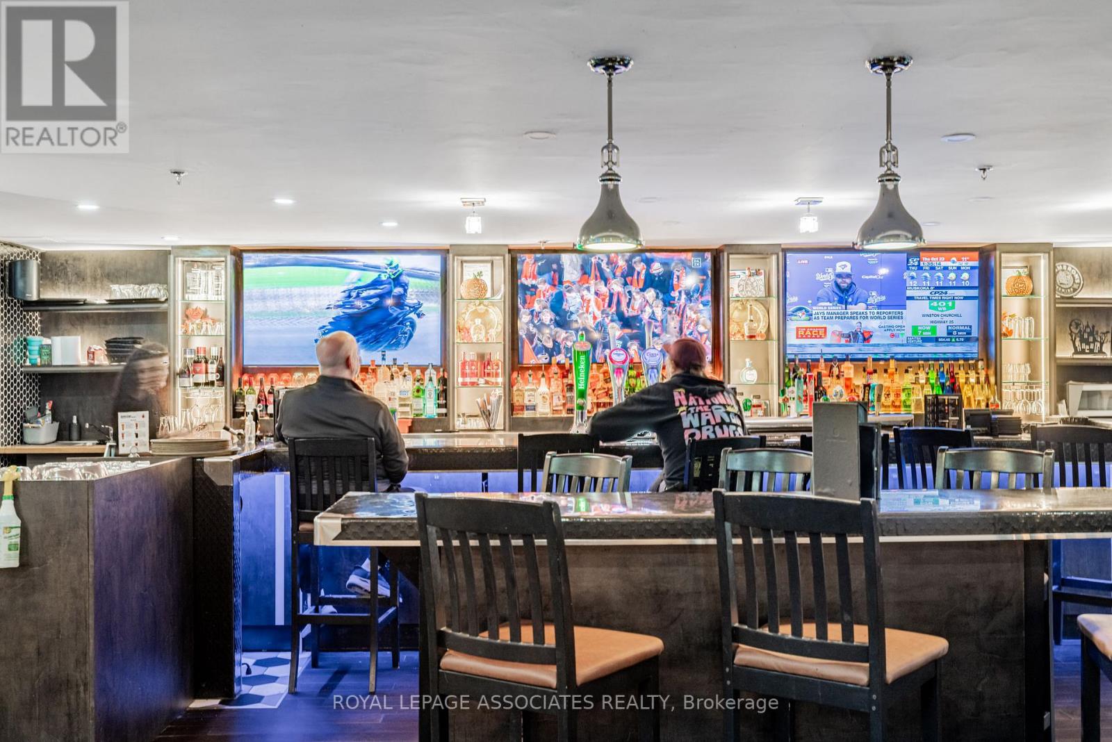 49 St Clair Avenue W, Toronto, Ontario  M4V 3A5 - Photo 15 - C12485415