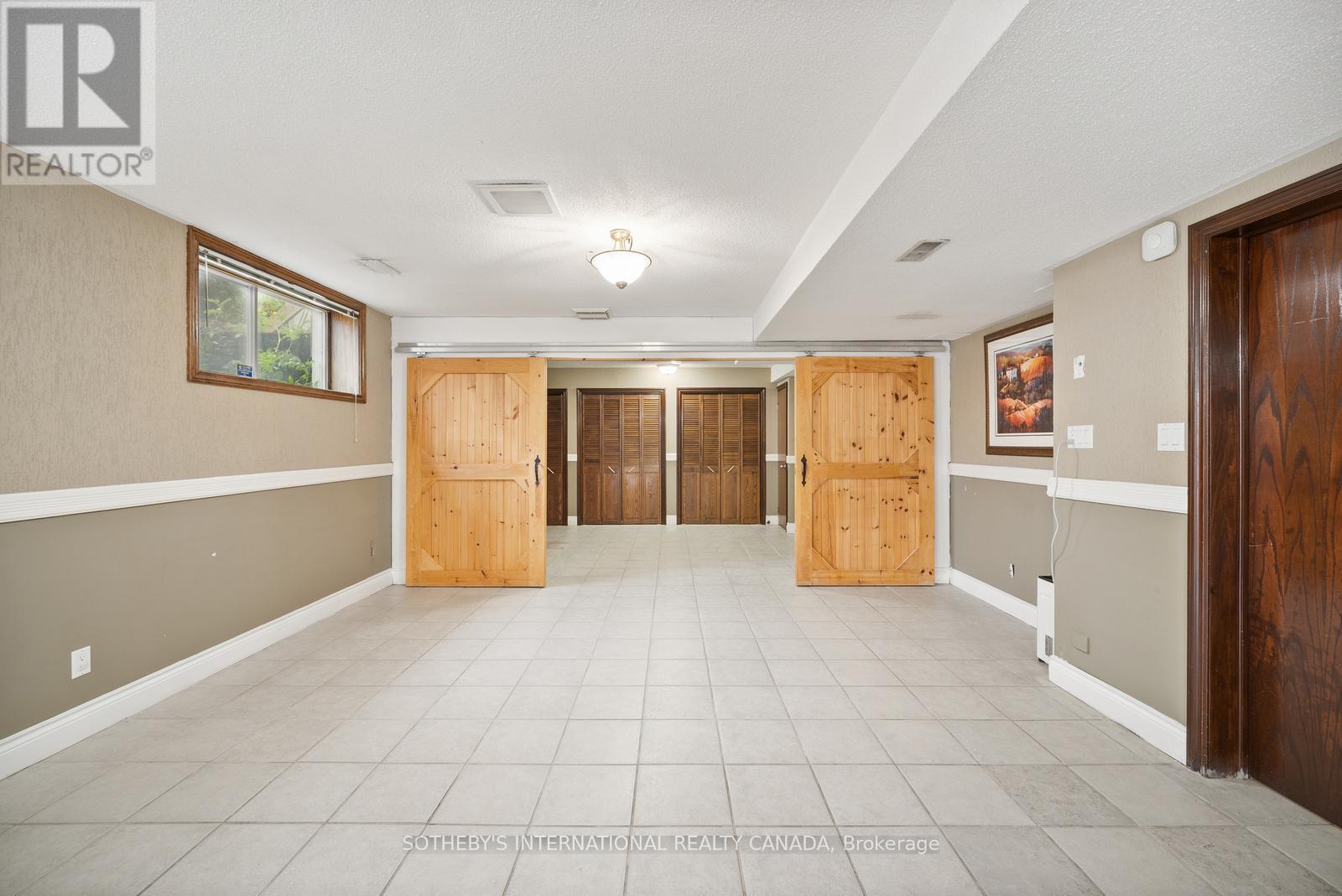 55 Hillside Avenue, Vaughan, Ontario  L4K 1W9 - Photo 37 - C12485450