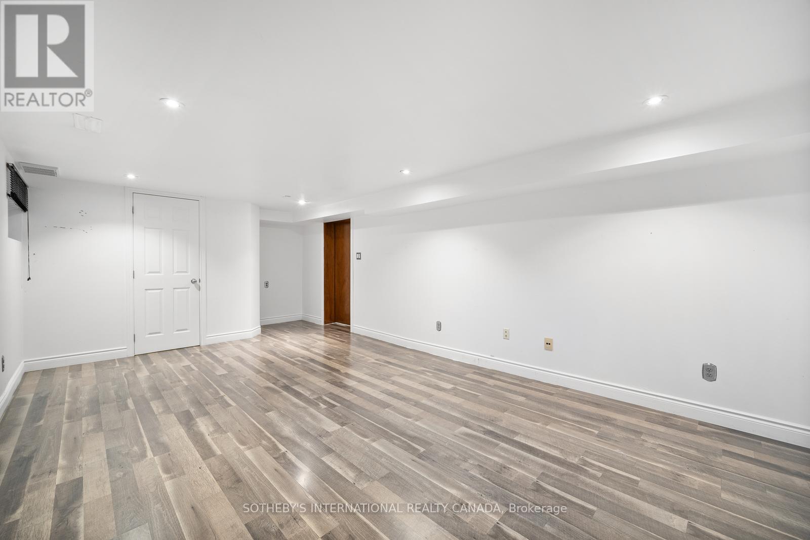 55 Hillside Avenue, Vaughan, Ontario  L4K 1W9 - Photo 41 - C12485450