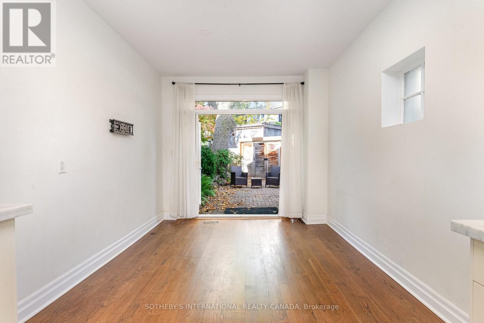 114 Shaftesbury Avenue, Toronto, Ontario  M4T 1A5 - Photo 7 - C12485456