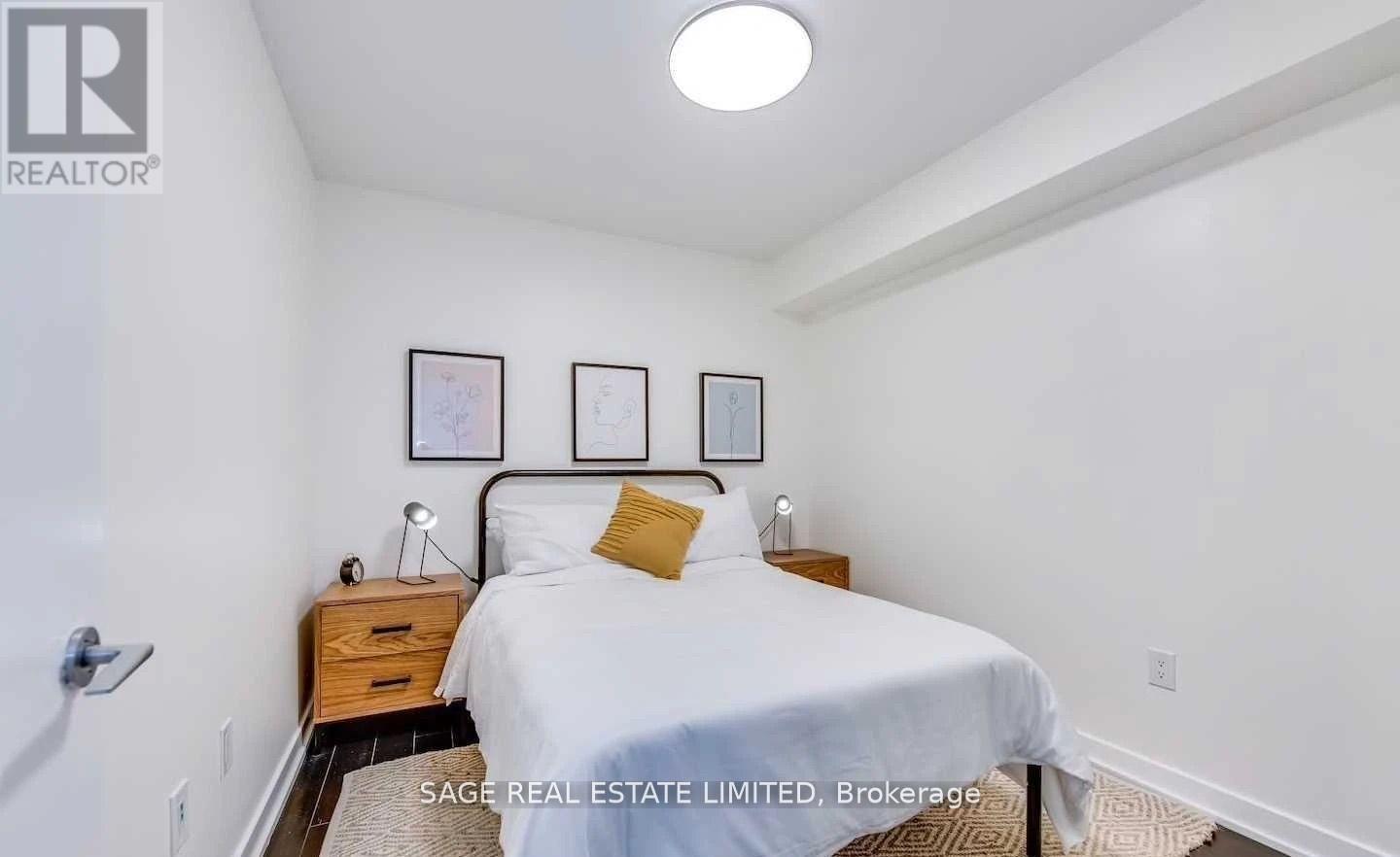 316 - 10 Capreol Court, Toronto, Ontario  M5V 4B3 - Photo 7 - C12485522