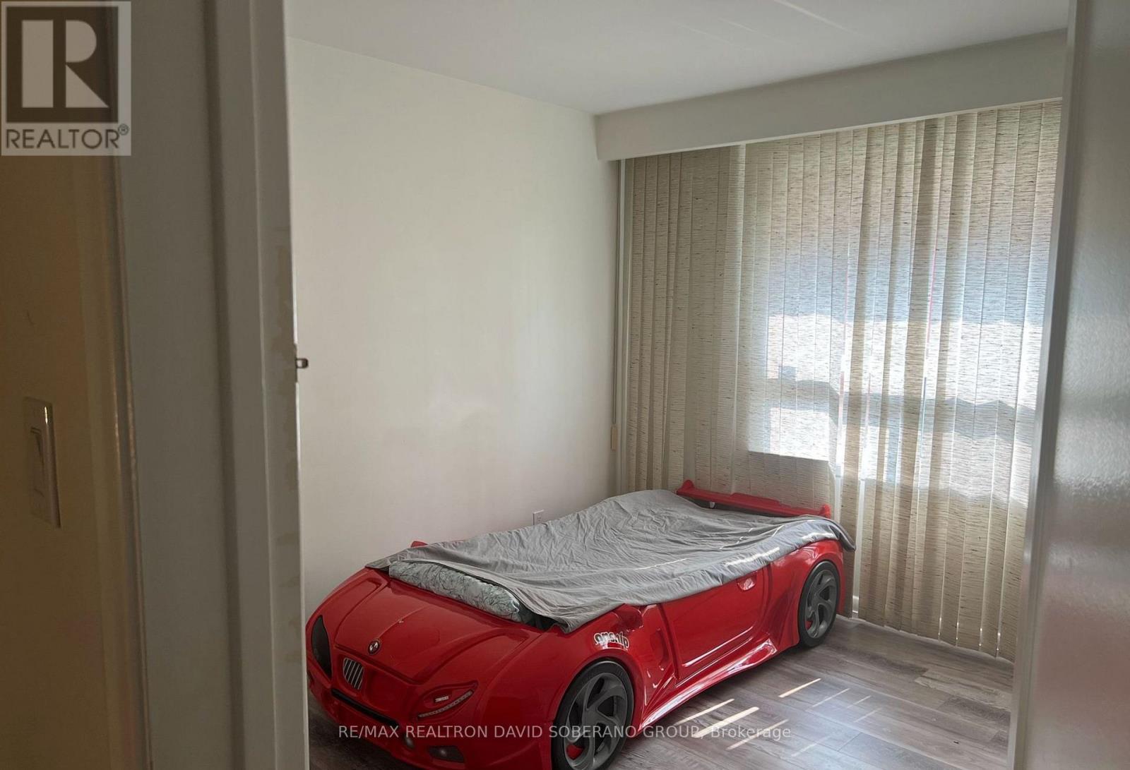 147 Almore Avenue, Toronto, Ontario  M3H 2H9 - Photo 10 - C12485545