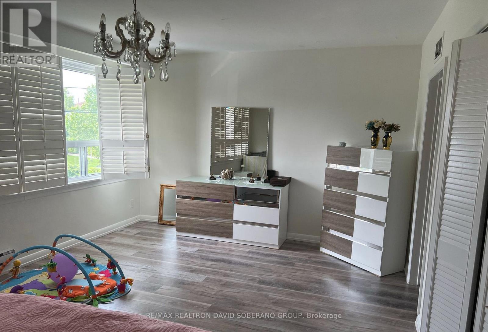 147 Almore Avenue, Toronto, Ontario  M3H 2H9 - Photo 11 - C12485545