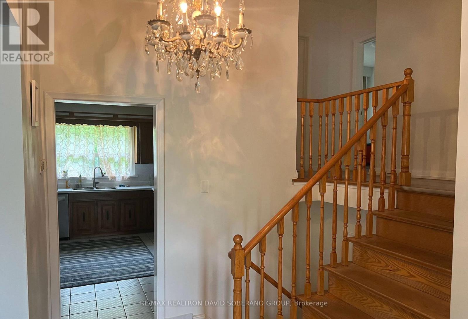 147 Almore Avenue, Toronto, Ontario  M3H 2H9 - Photo 8 - C12485545