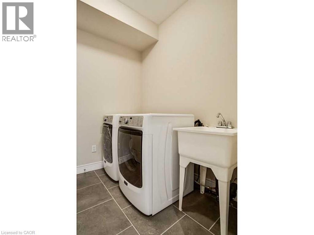 16 Riva Court, Hamilton, Ontario  L9B 0H9 - Photo 16 - 40781054