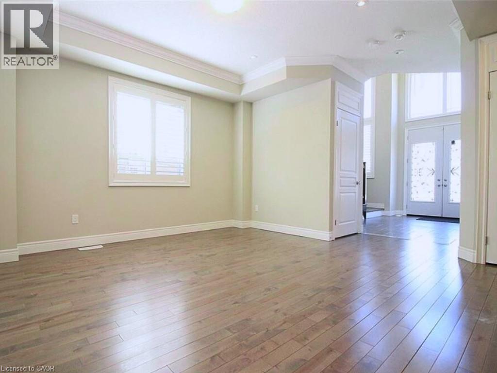 16 Riva Court, Hamilton, Ontario  L9B 0H9 - Photo 4 - 40781054