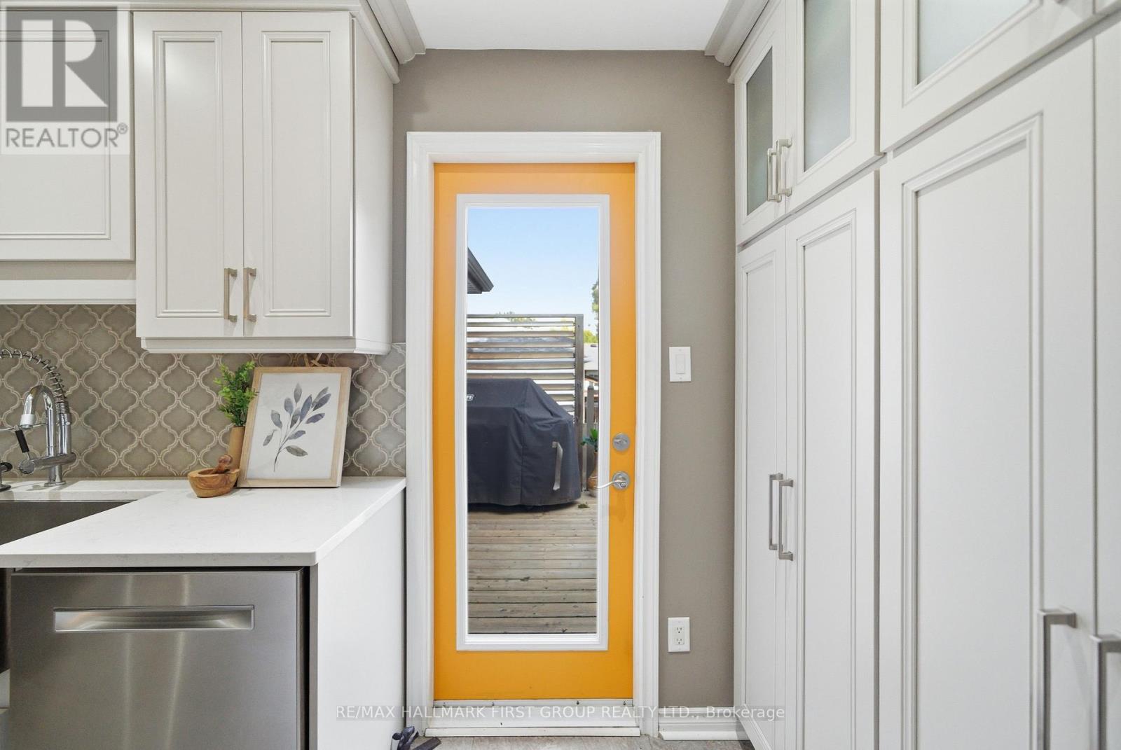 1307 Broadview Street, Pickering, Ontario  L1W 1C1 - Photo 14 - E12485612