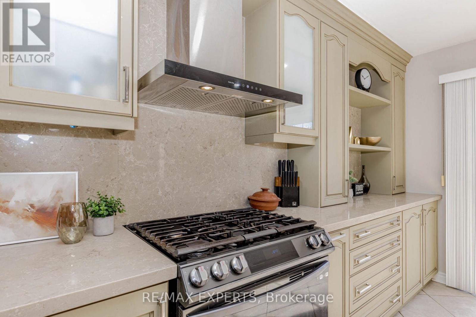 5 Temple West Crescent, Ajax, Ontario  L1T 4J5 - Photo 18 - E12485394