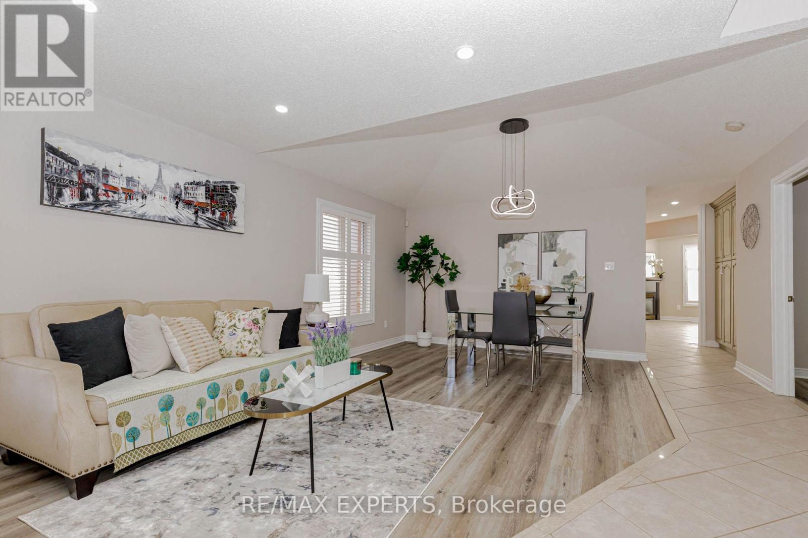 5 Temple West Crescent, Ajax, Ontario  L1T 4J5 - Photo 7 - E12485394