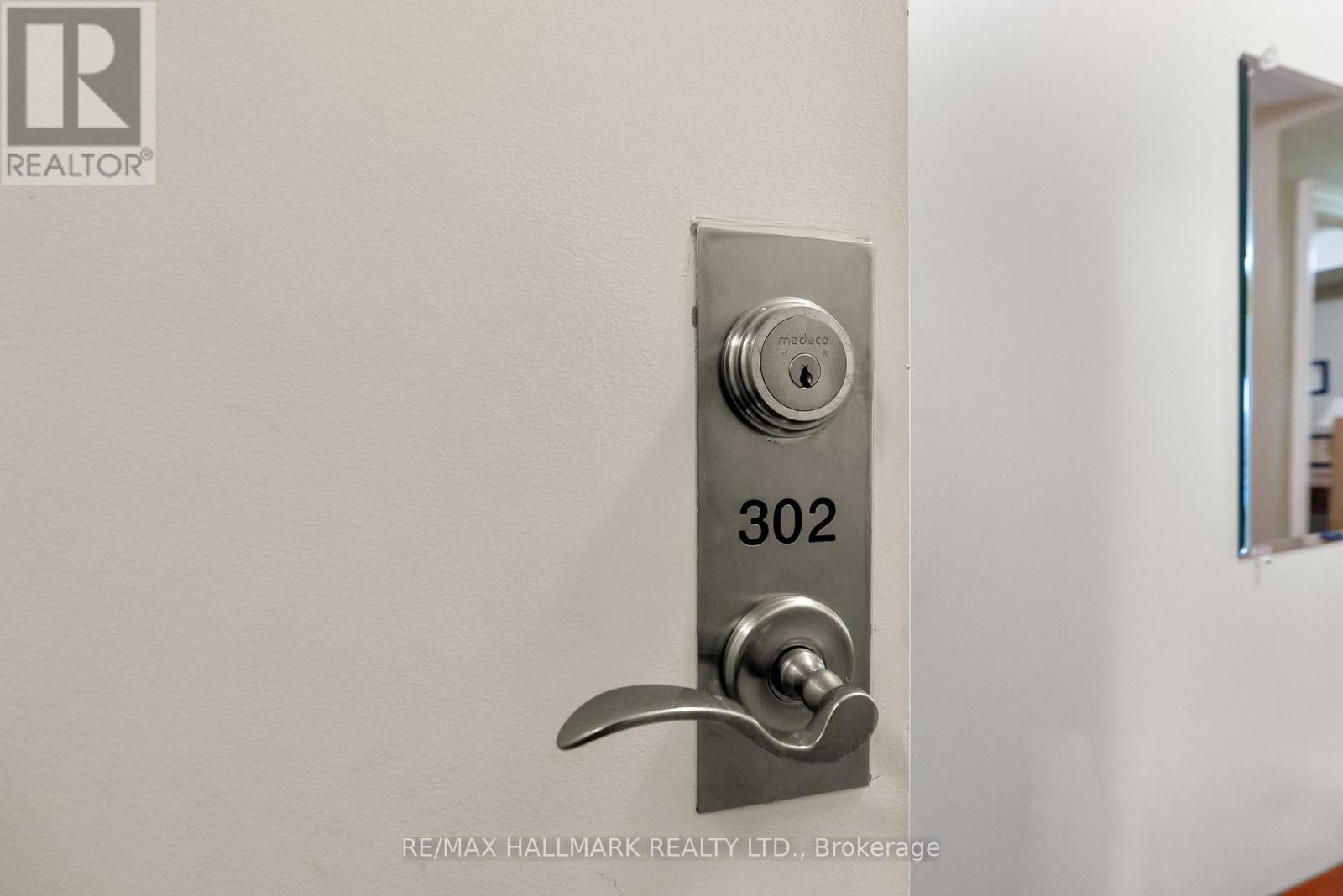 2151 Danforth Avenue, Toronto, Ontario  M4C 1K2 - Photo 16 - E12485429