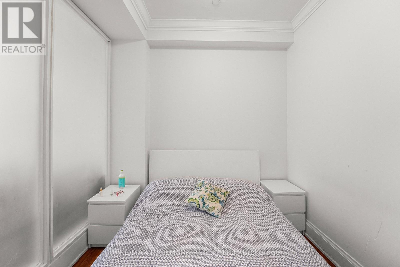 2151 Danforth Avenue, Toronto, Ontario  M4C 1K2 - Photo 25 - E12485430