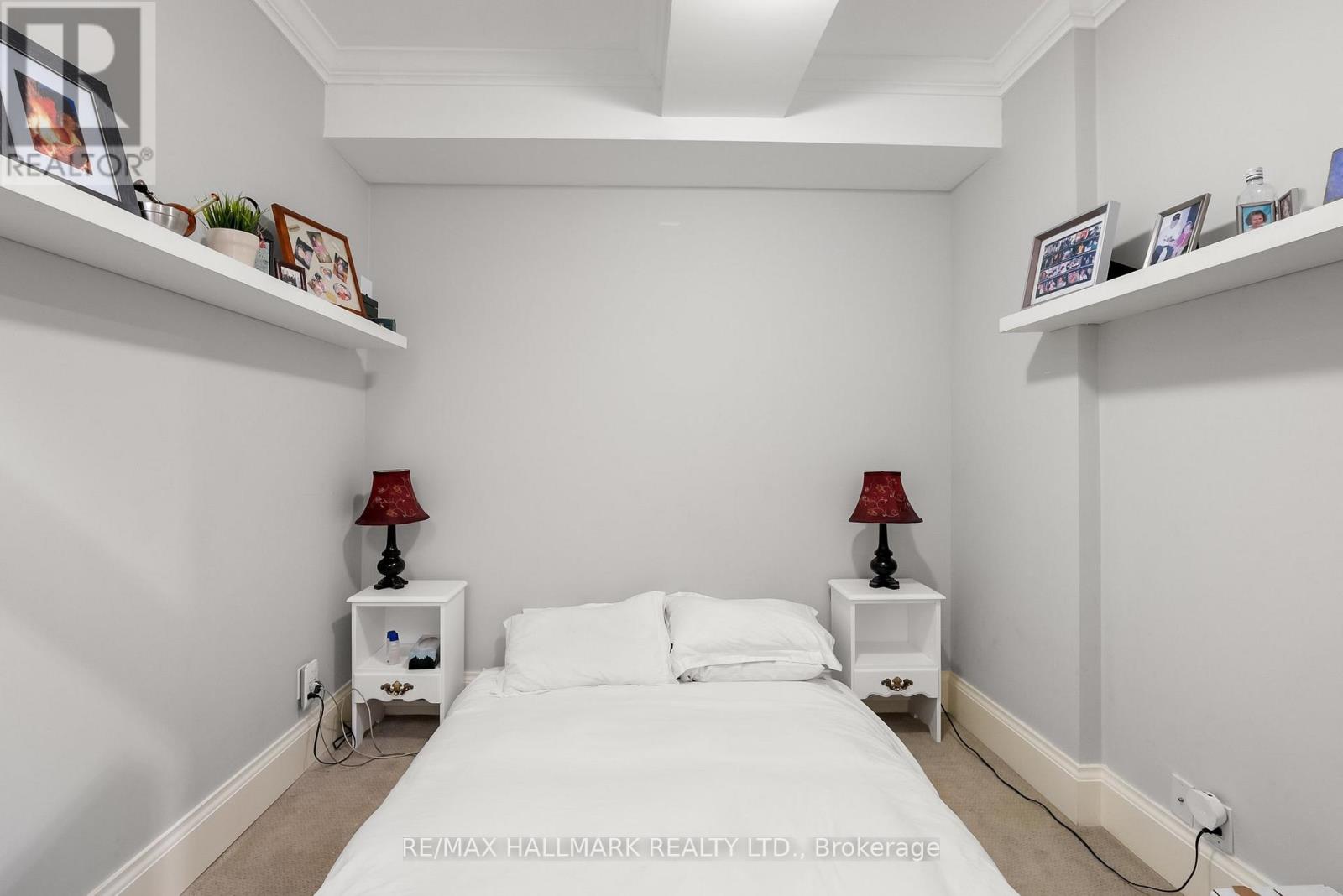 2151 Danforth Avenue, Toronto, Ontario  M4C 1K2 - Photo 6 - E12485430