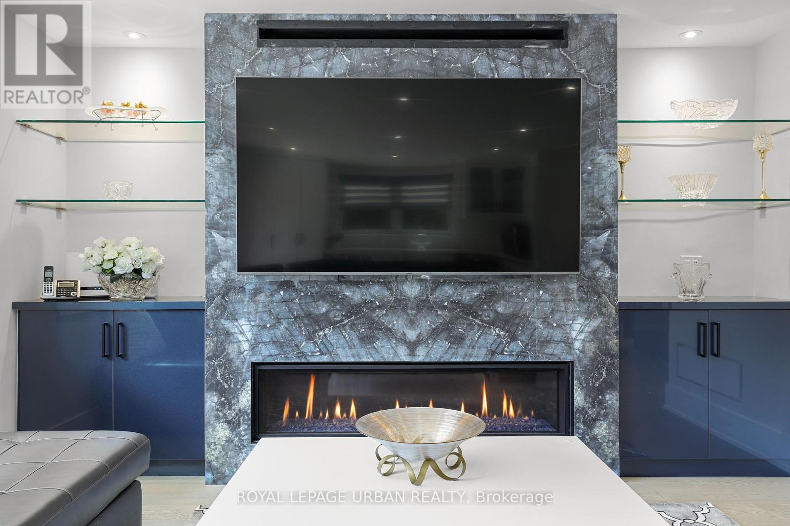 182 Parkview Hill Crescent, Toronto, Ontario  M4B 1R8 - Photo 15 - E12485451