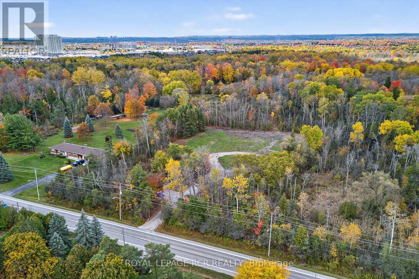 4560 Anderson St Street, Whitby, Ontario  L1R 2W1 - Photo 6 - E12485462