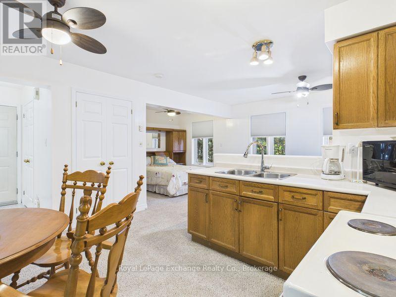 1 - 390 Macdougall Drive, Kincardine, Ontario  N2Z 3B1 - Photo 4 - X12485591