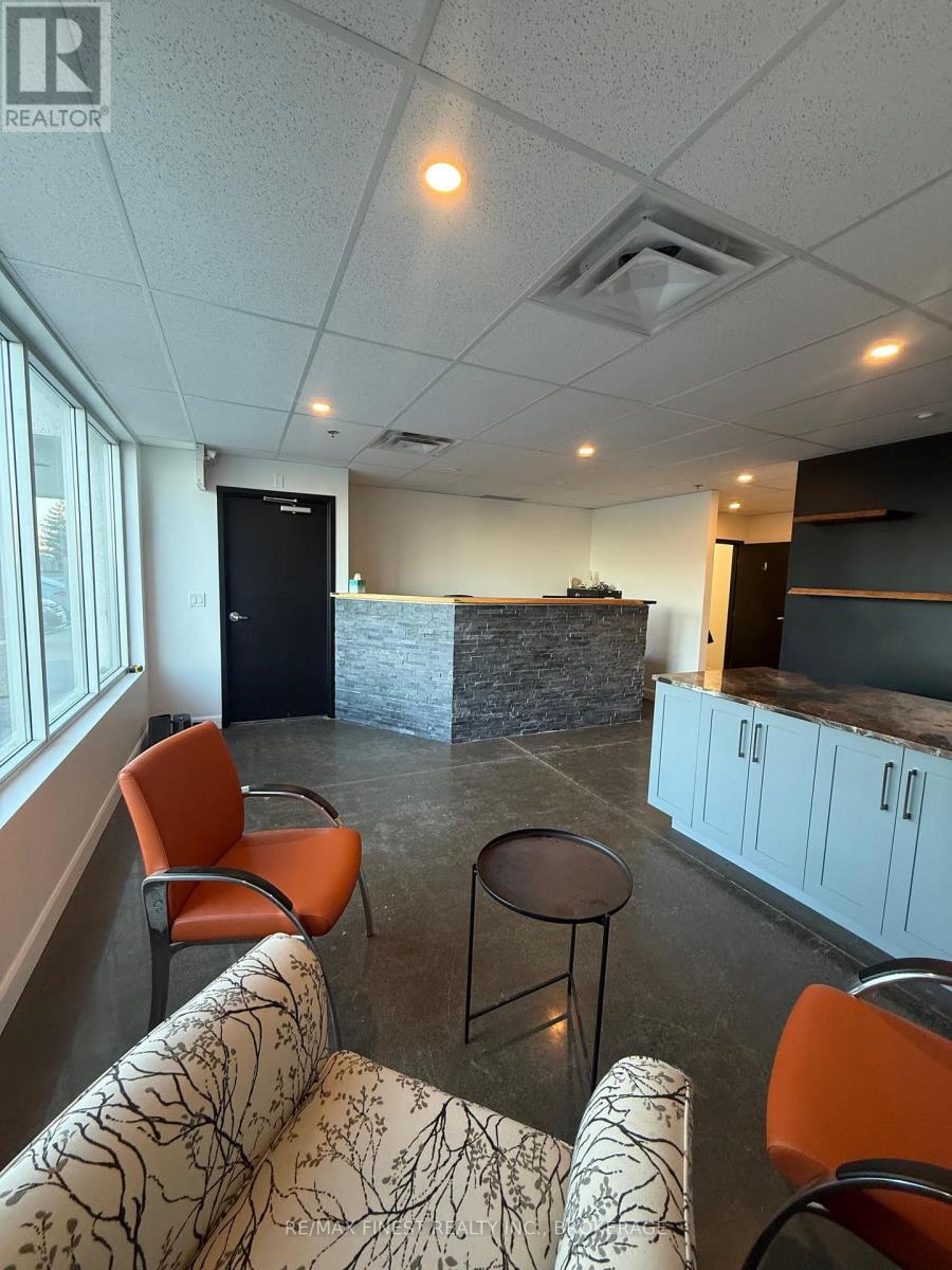 7 - 496 Discovery Avenue, Kingston (Kingston East (Incl Barret Crt)), Ontario  K7K 7E9 - Photo 7 - X12485583