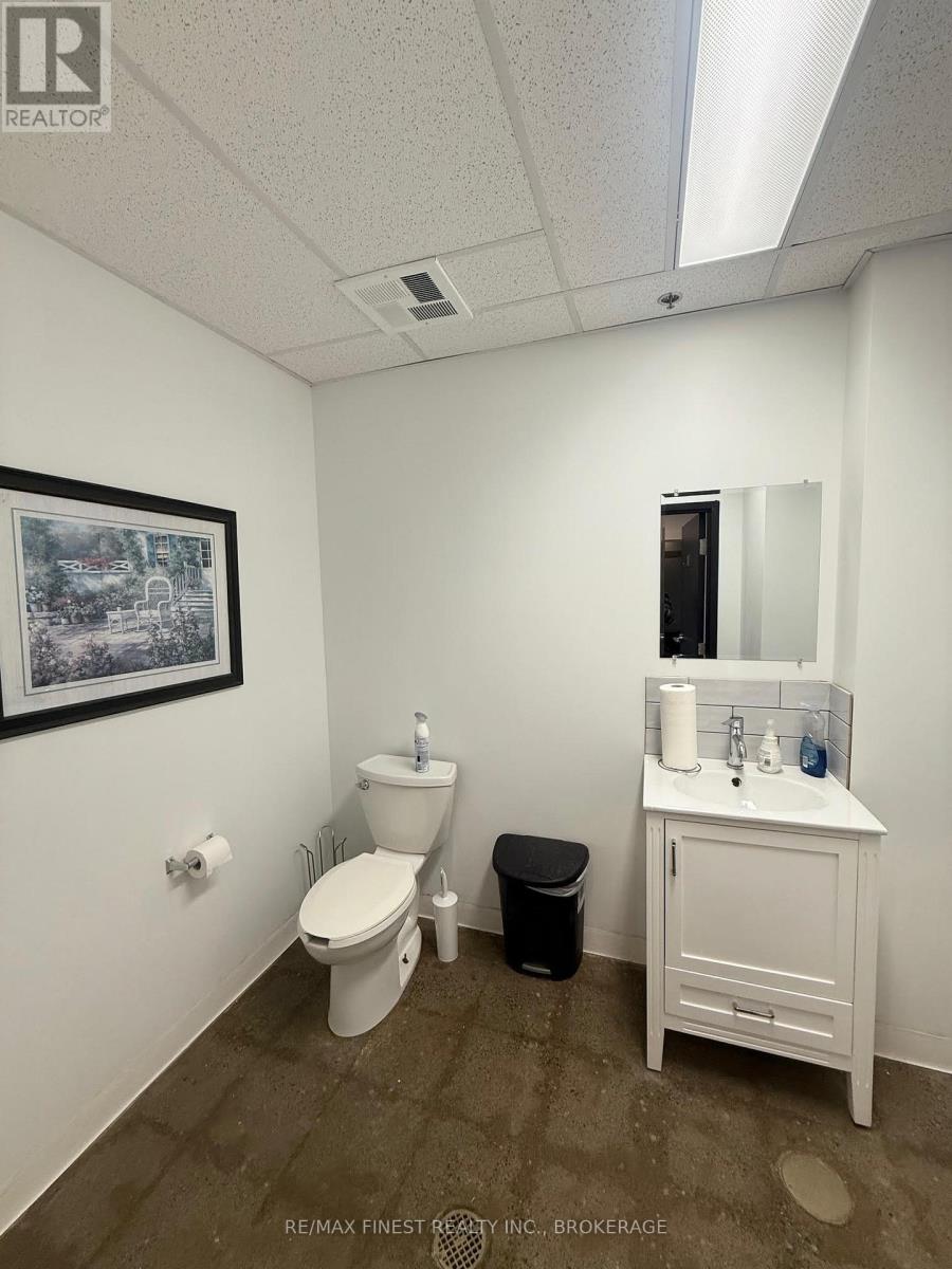 7 - 496 Discovery Avenue, Kingston (Kingston East (Incl Barret Crt)), Ontario  K7K 7E9 - Photo 8 - X12485583