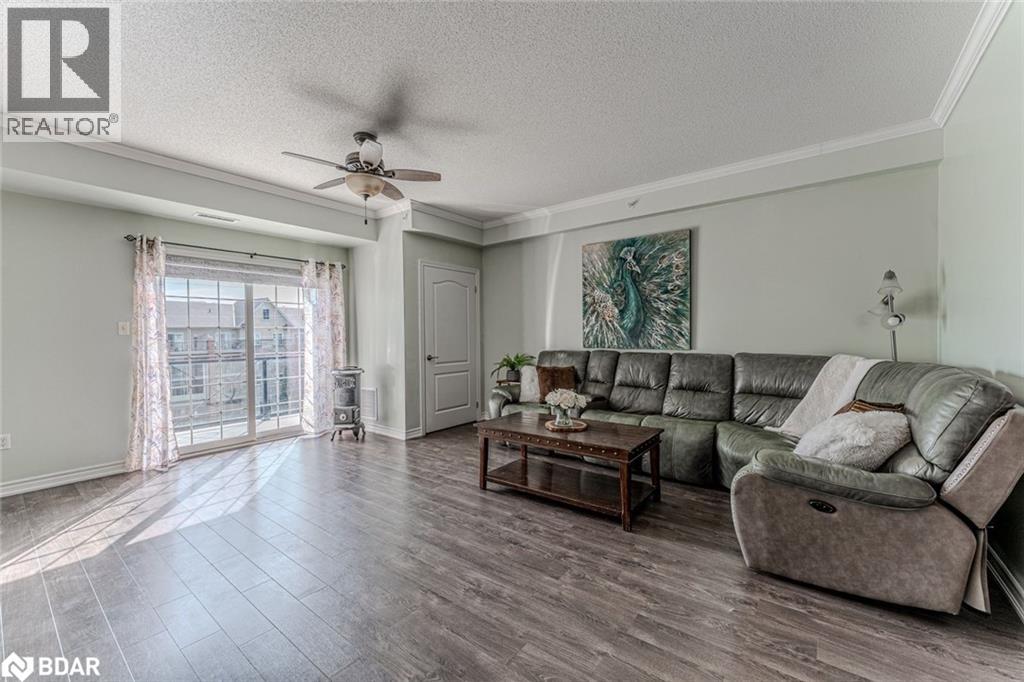 40 Ferndale Drive S Unit# 402, Barrie, Ontario  L4N 2L3 - Photo 3 - 40769806