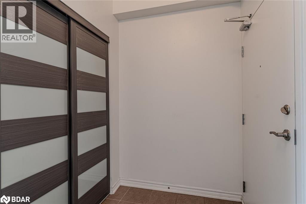 40 Ferndale Drive S Unit# 402, Barrie, Ontario  L4N 2L3 - Photo 12 - 40769806