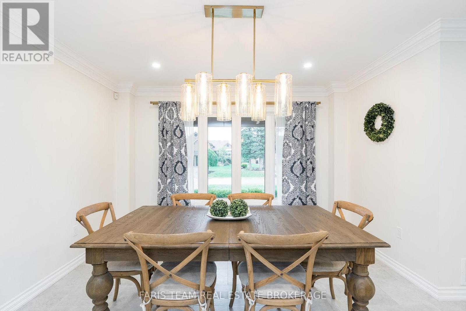 848 Church Drive, Innisfil (Lefroy), Ontario  L0L 1K0 - Photo 12 - N12460086