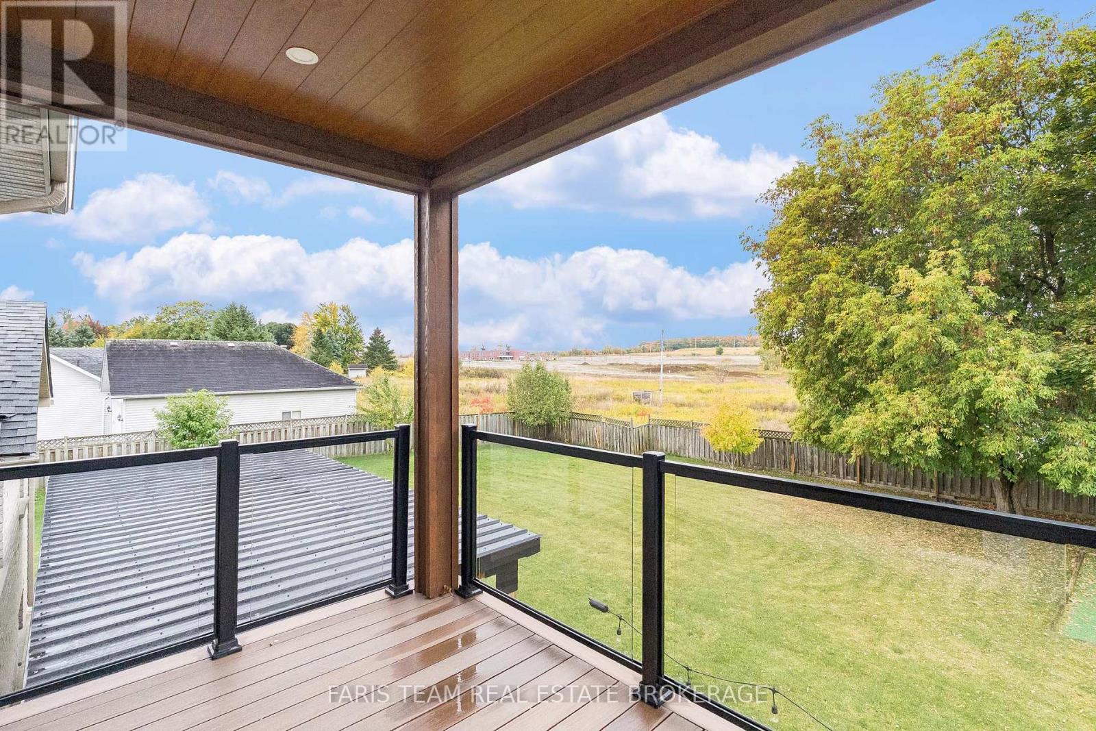 848 Church Drive, Innisfil (Lefroy), Ontario  L0L 1K0 - Photo 18 - N12460086