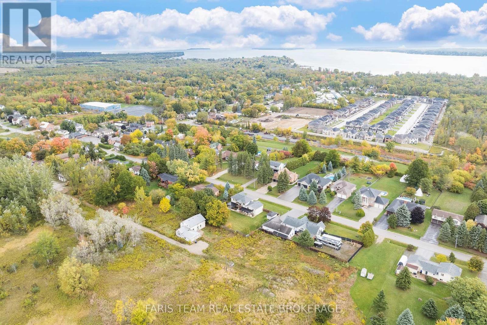 848 Church Drive, Innisfil (Lefroy), Ontario  L0L 1K0 - Photo 50 - N12460086