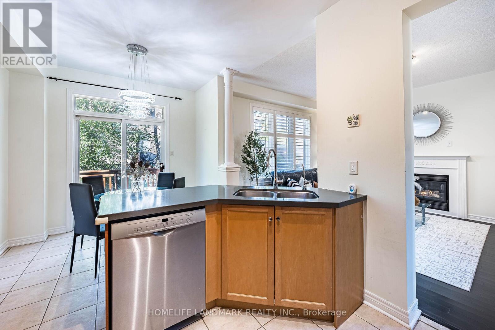 78 Longwood Avenue, Richmond Hill, Ontario  L4E 4A6 - Photo 19 - N12484756