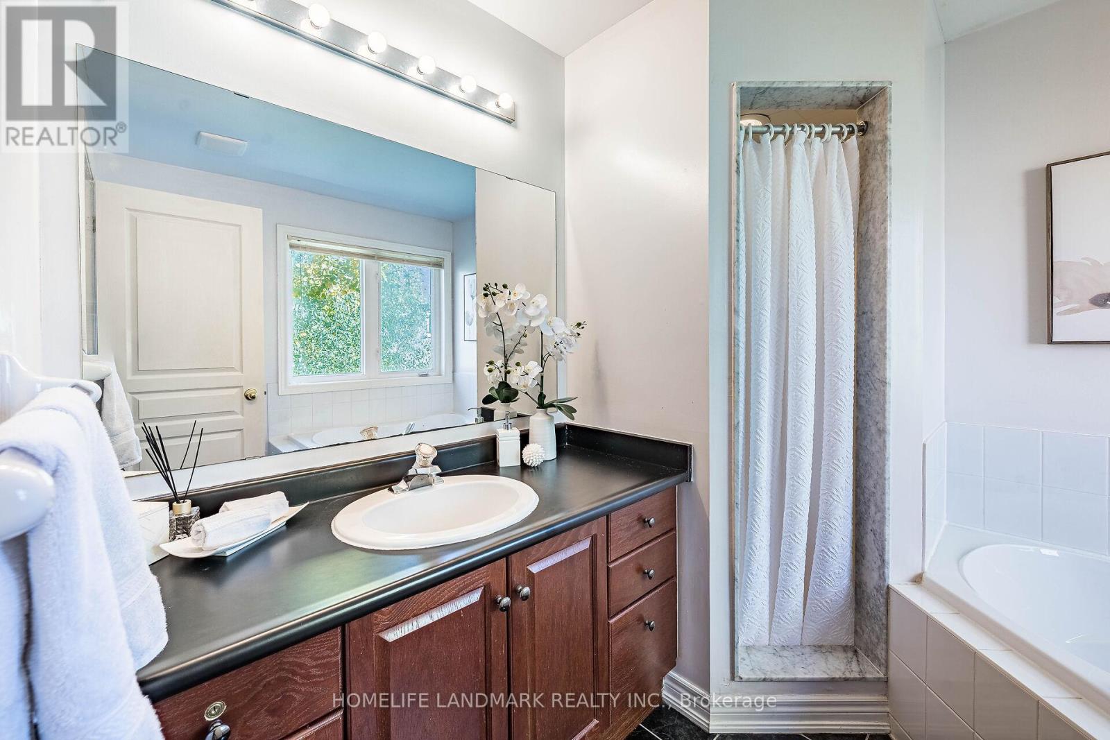 78 Longwood Avenue, Richmond Hill, Ontario  L4E 4A6 - Photo 29 - N12484756