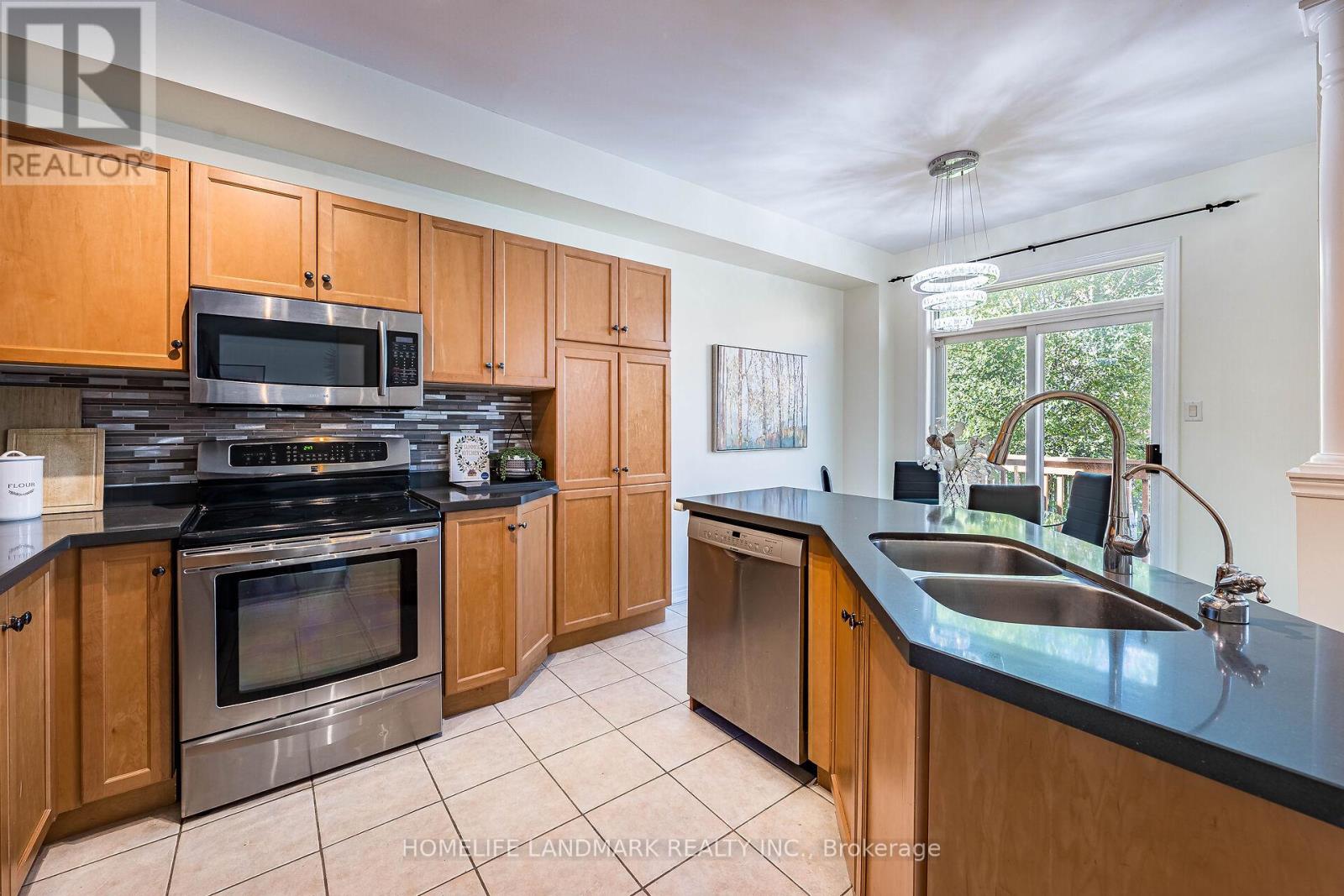 78 Longwood Avenue, Richmond Hill, Ontario  L4E 4A6 - Photo 16 - N12484756