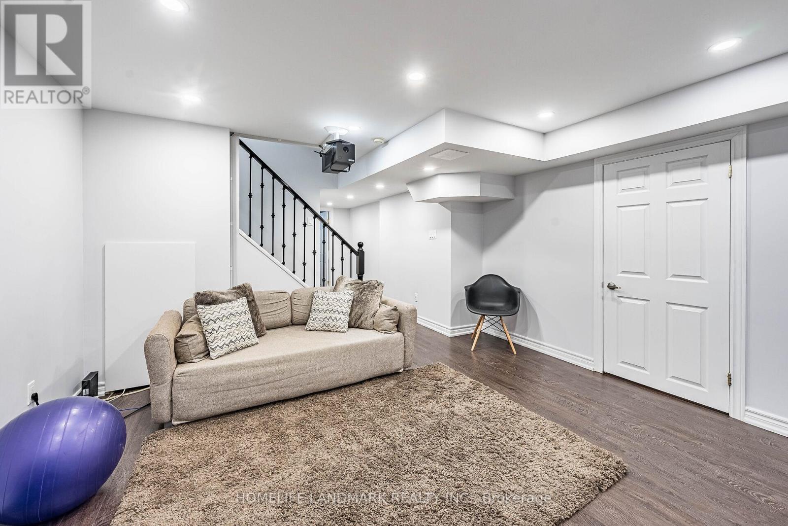 78 Longwood Avenue, Richmond Hill, Ontario  L4E 4A6 - Photo 42 - N12484756