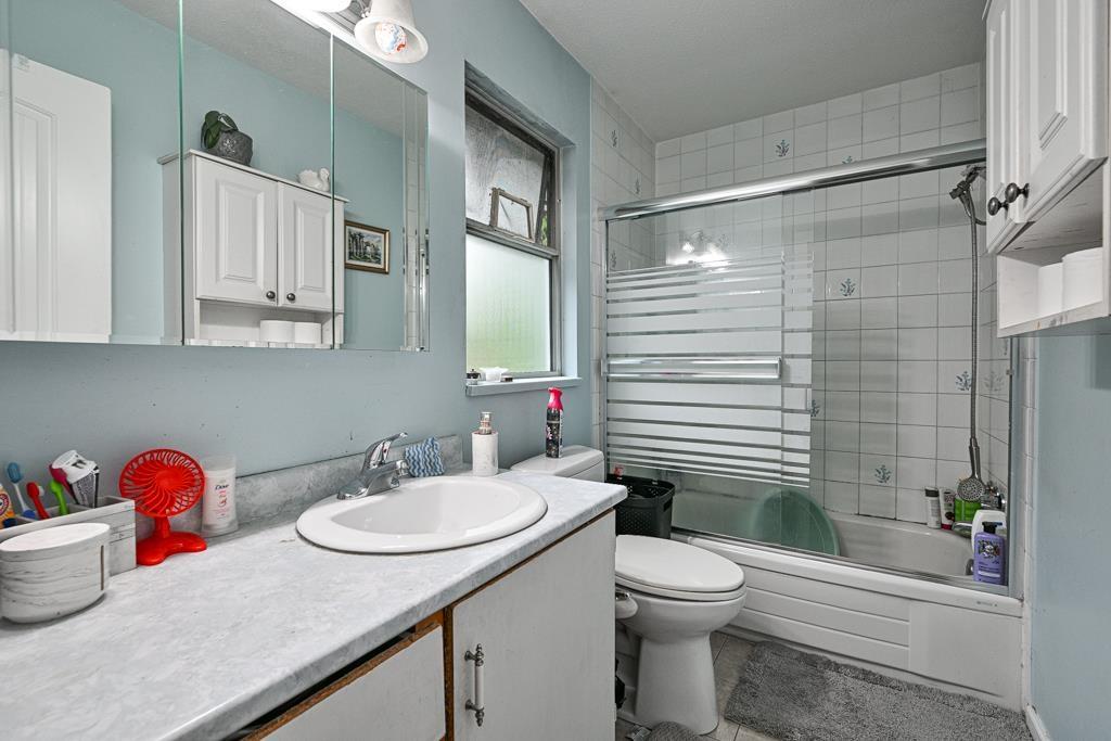 14346 68b Avenue, Surrey, British Columbia  V3W 8X1 - Photo 15 - R3061825