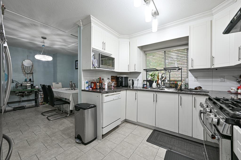 14346 68b Avenue, Surrey, British Columbia  V3W 8X1 - Photo 10 - R3061825