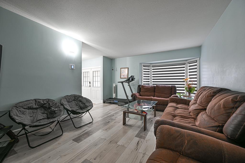 14346 68b Avenue, Surrey, British Columbia  V3W 8X1 - Photo 5 - R3061825