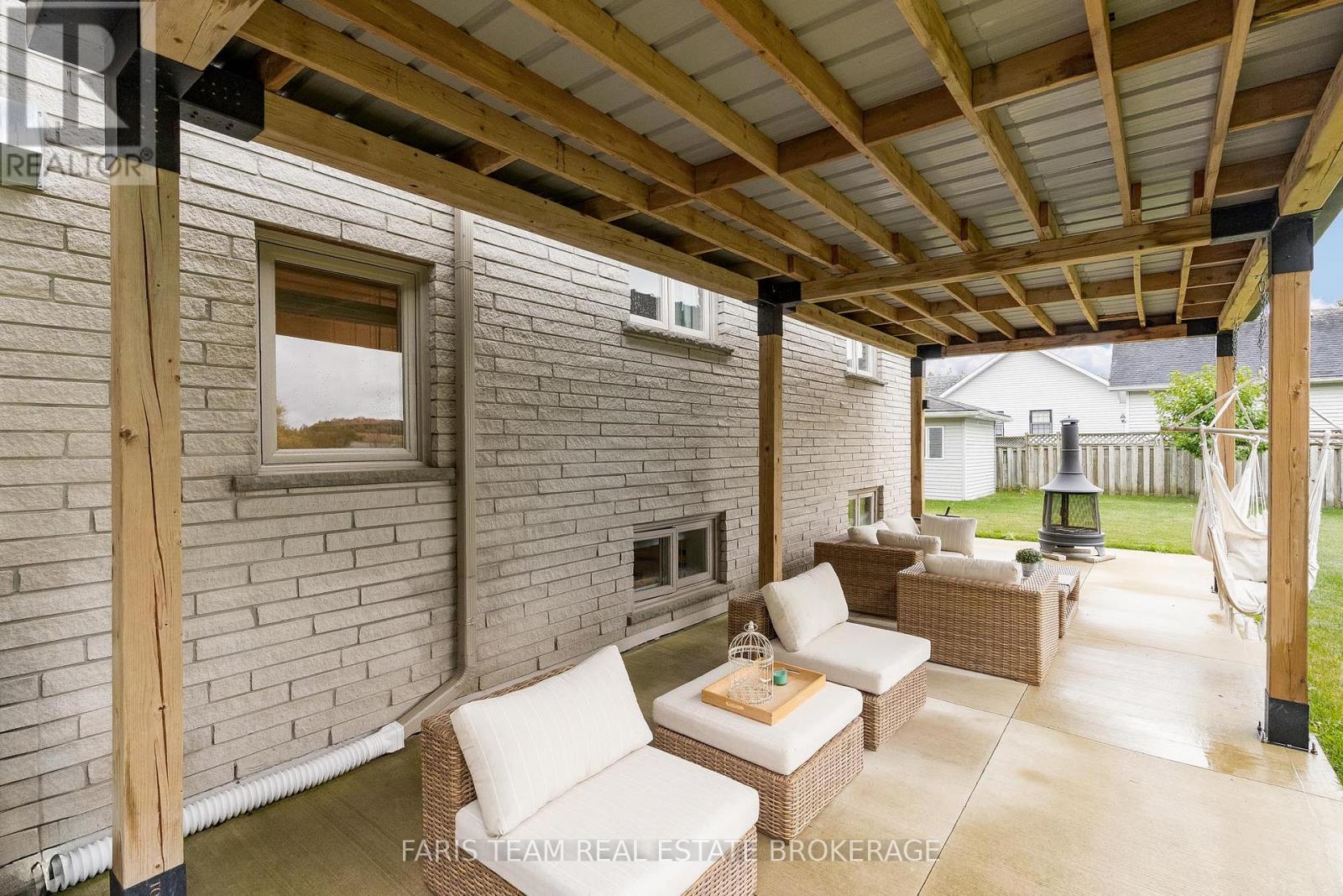 848 Church Drive, Innisfil (Lefroy), Ontario  L0L 1K0 - Photo 40 - N12460086