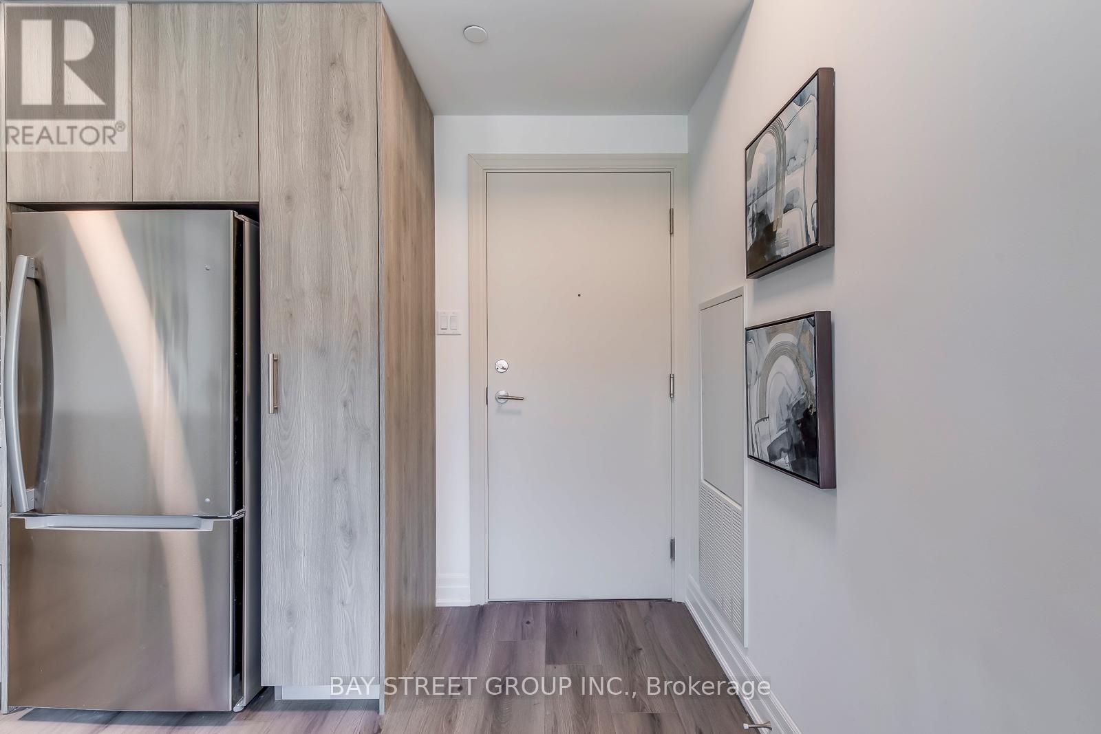 327 - 101 Cathedral High Street, Markham, Ontario  L6C 3L8 - Photo 7 - N12485401