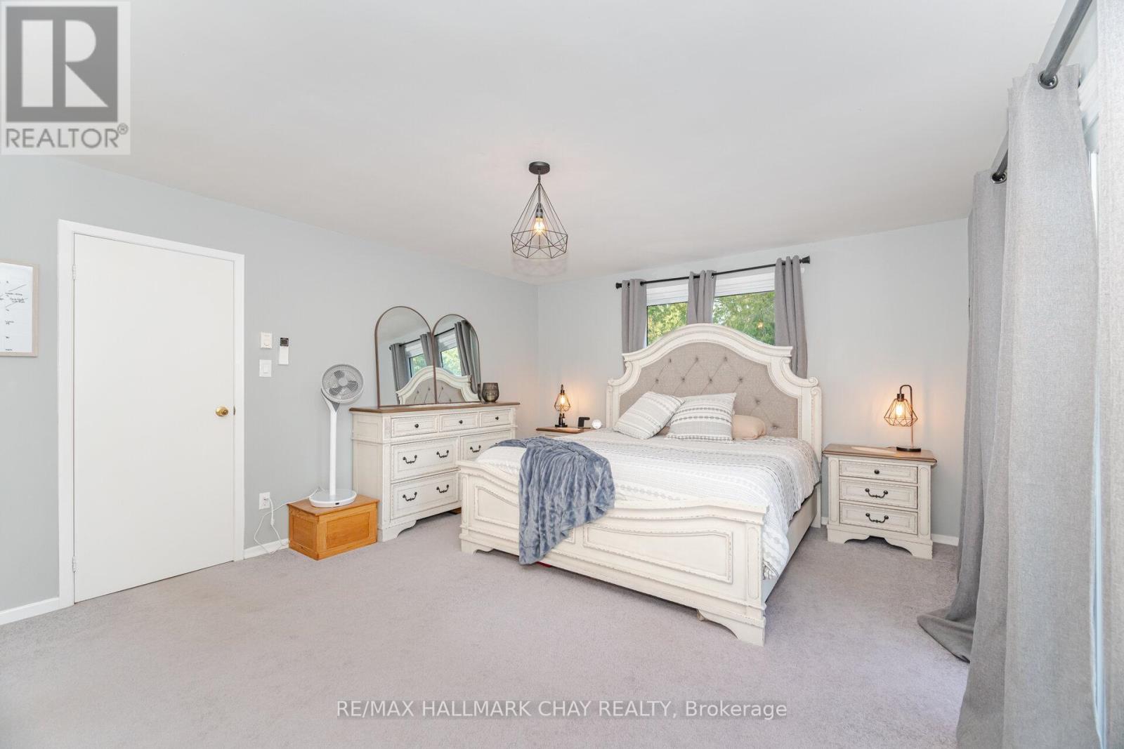 731 Pinegrove Avenue, Innisfil, Ontario  L9S 2K3 - Photo 21 - N12485433