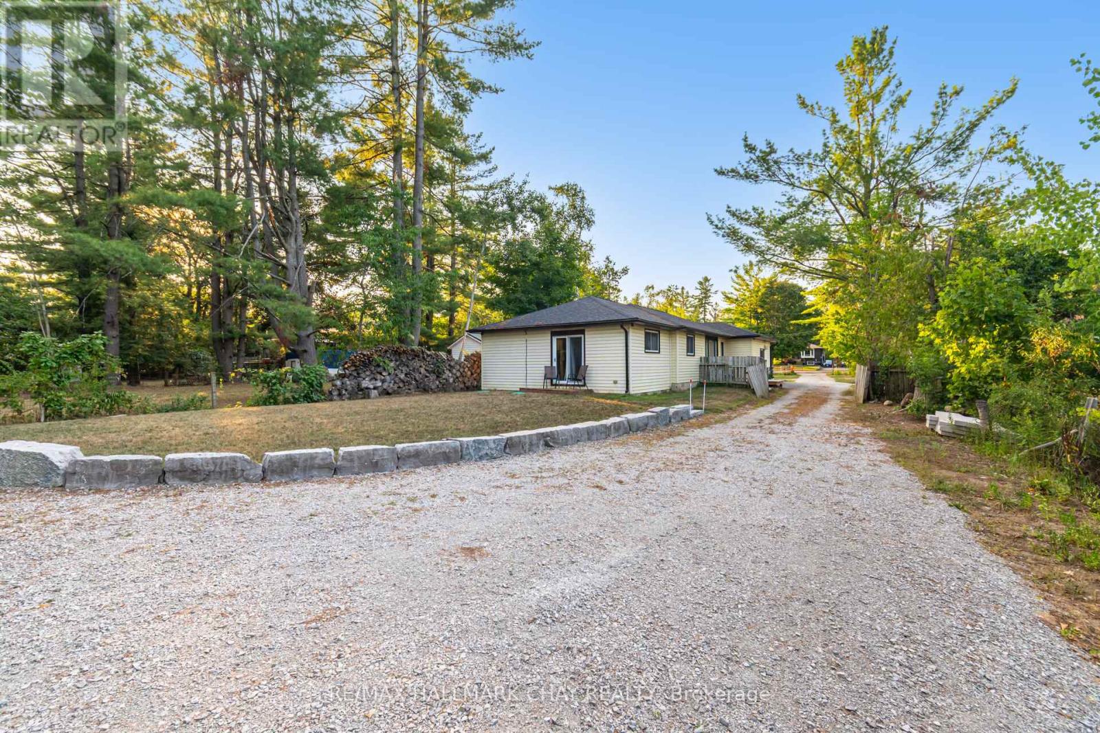 731 Pinegrove Avenue, Innisfil, Ontario  L9S 2K3 - Photo 33 - N12485433