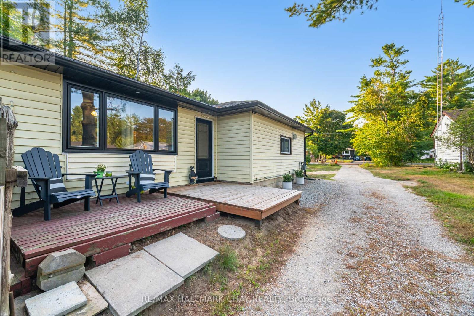 731 Pinegrove Avenue, Innisfil, Ontario  L9S 2K3 - Photo 5 - N12485433