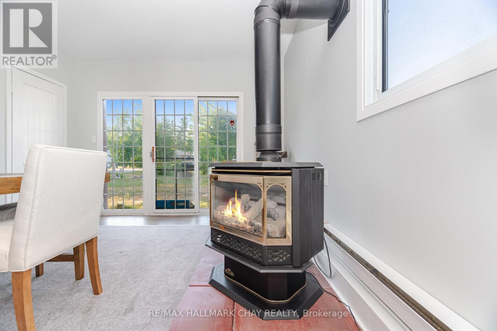 731 Pinegrove Avenue, Innisfil, Ontario  L9S 2K3 - Photo 9 - N12485433