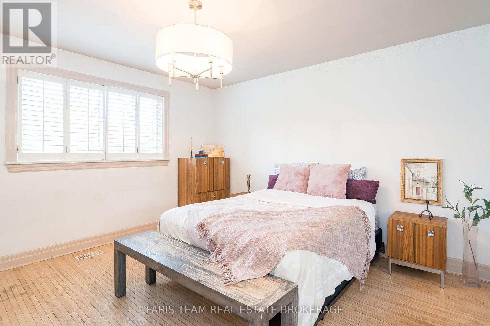 52 May Avenue, Richmond Hill, Ontario  L4C 3S6 - Photo 17 - N12485436