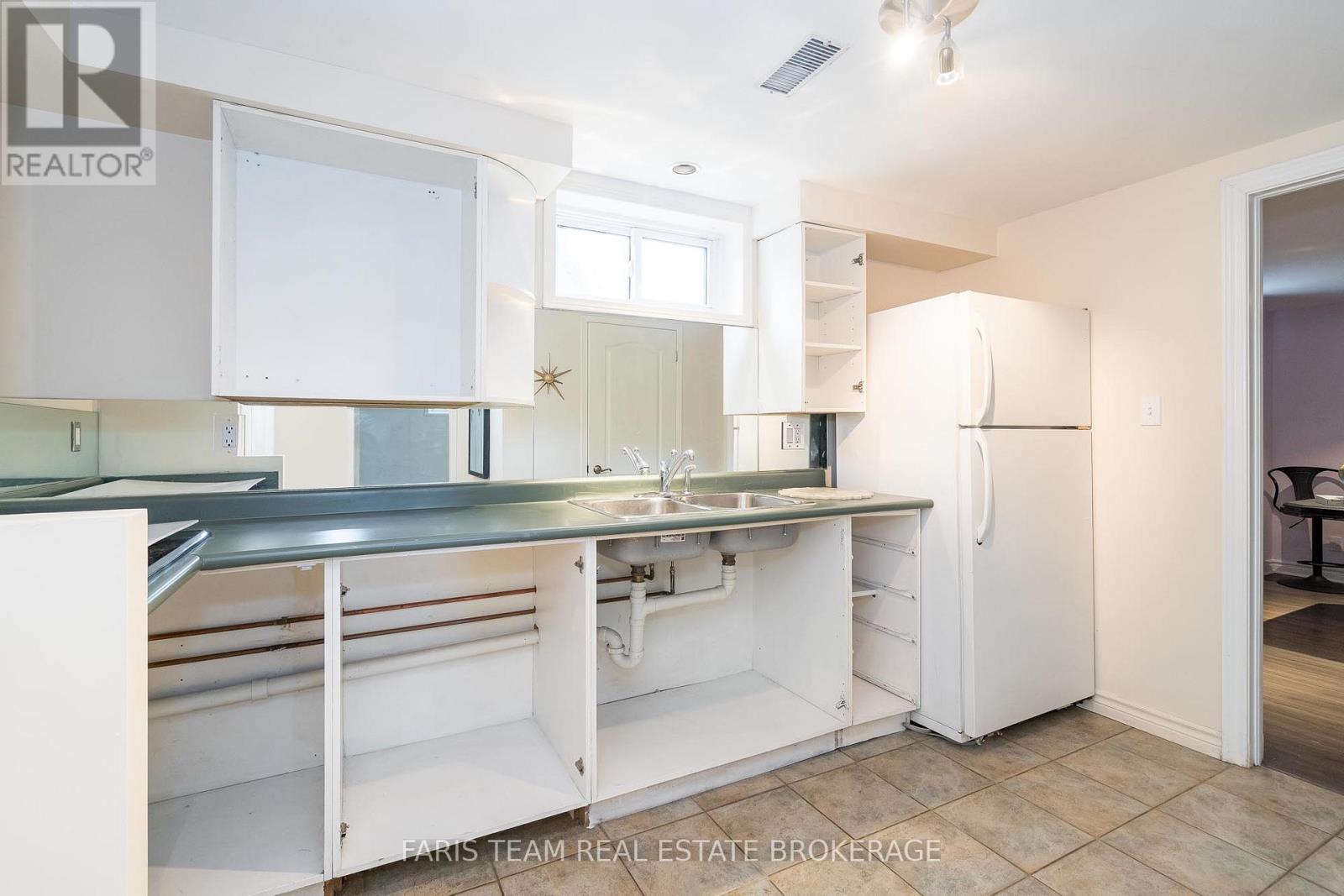 52 May Avenue, Richmond Hill, Ontario  L4C 3S6 - Photo 23 - N12485436