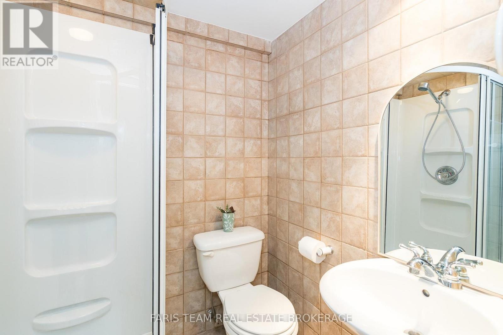 52 May Avenue, Richmond Hill, Ontario  L4C 3S6 - Photo 27 - N12485436