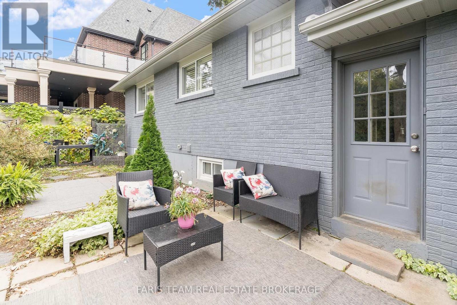 52 May Avenue, Richmond Hill, Ontario  L4C 3S6 - Photo 29 - N12485436