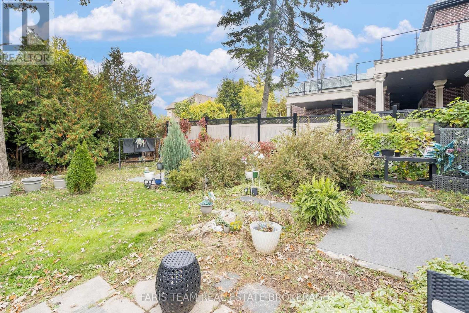 52 May Avenue, Richmond Hill, Ontario  L4C 3S6 - Photo 30 - N12485436