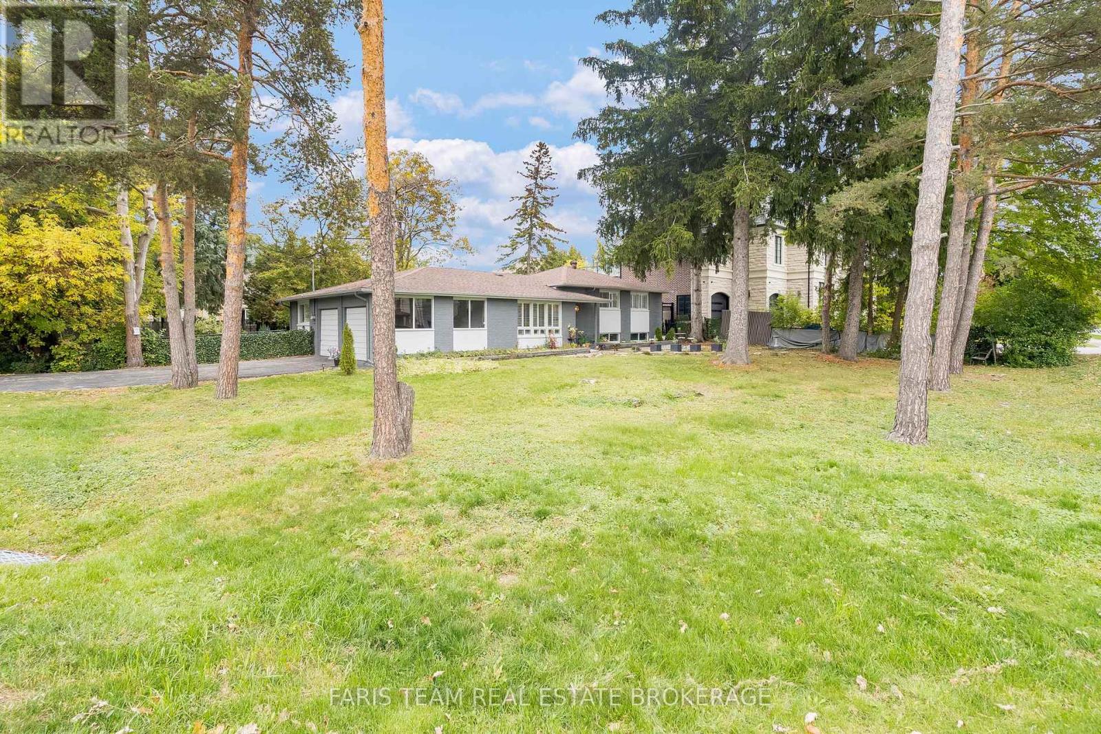 52 May Avenue, Richmond Hill, Ontario  L4C 3S6 - Photo 4 - N12485436