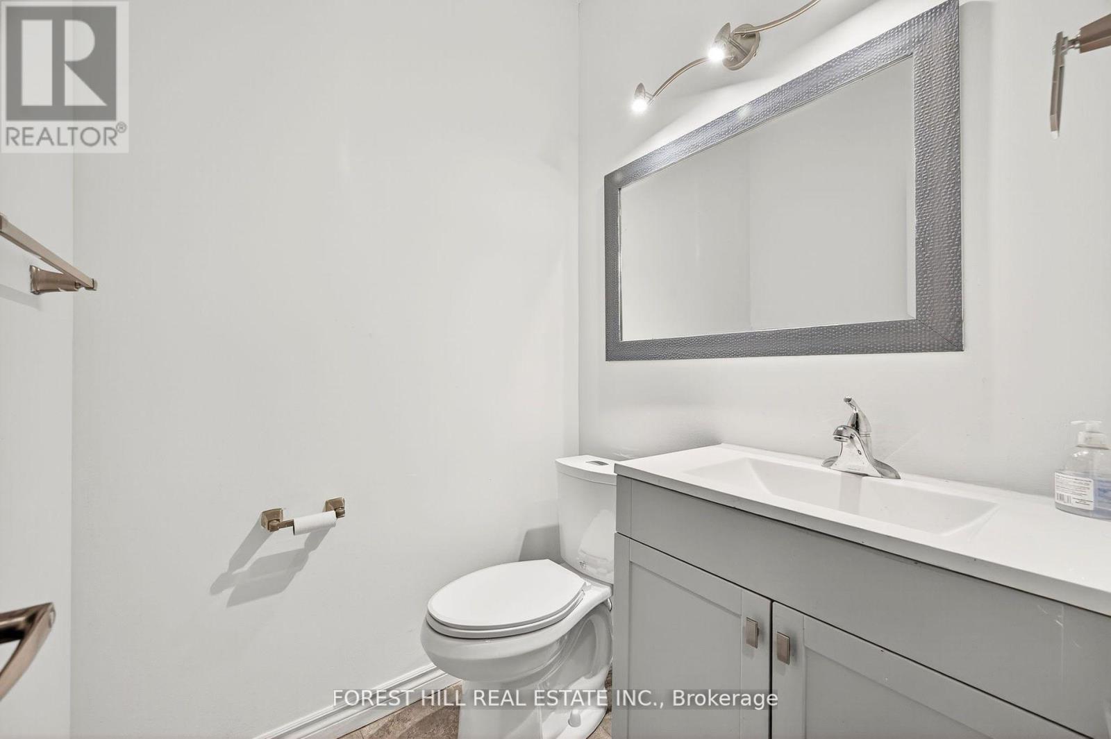 11 - 241 Edgeley Boulevard, Vaughan, Ontario  L4K 3Y6 - Photo 14 - N12485444