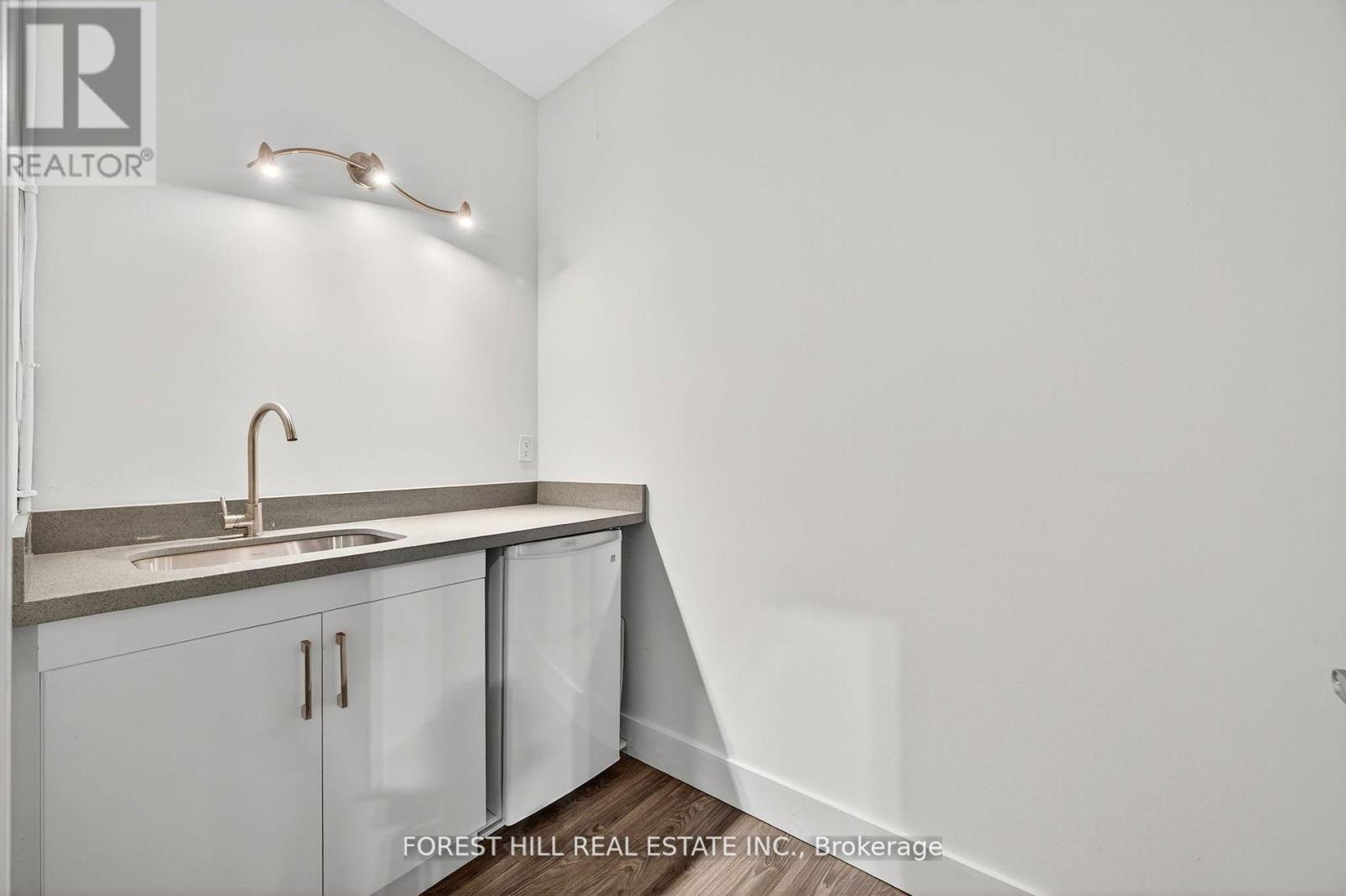 11 - 241 Edgeley Boulevard, Vaughan, Ontario  L4K 3Y6 - Photo 15 - N12485444