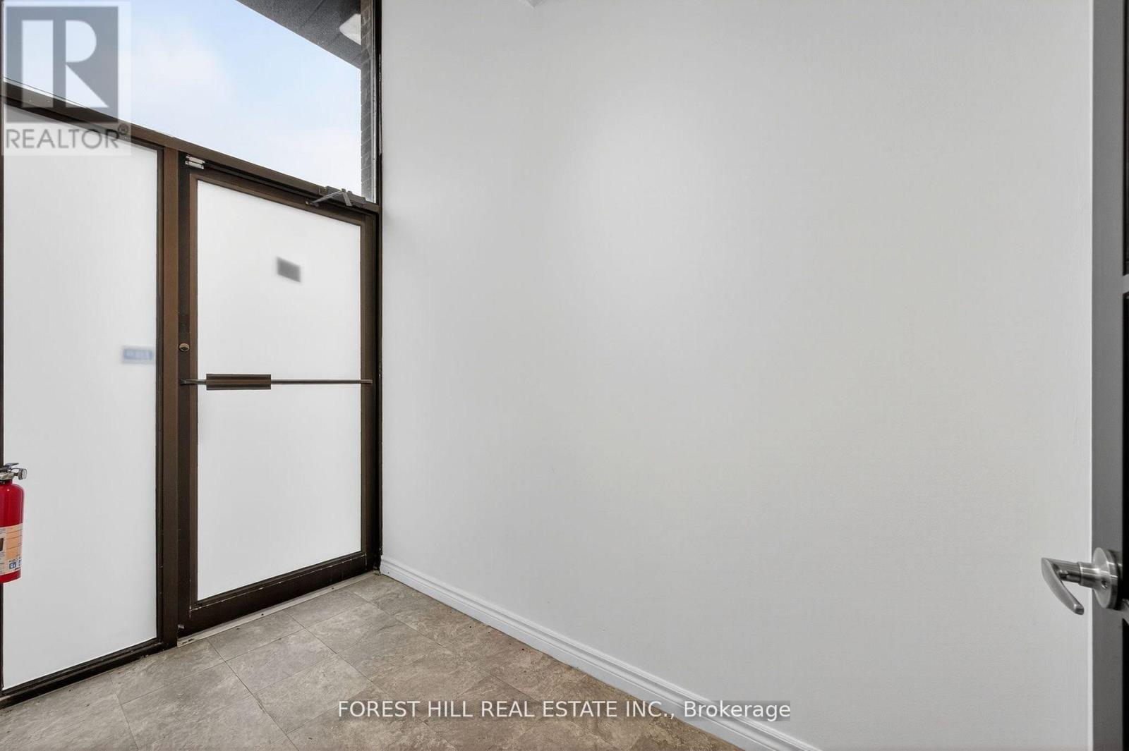 11 - 241 Edgeley Boulevard, Vaughan, Ontario  L4K 3Y6 - Photo 4 - N12485444