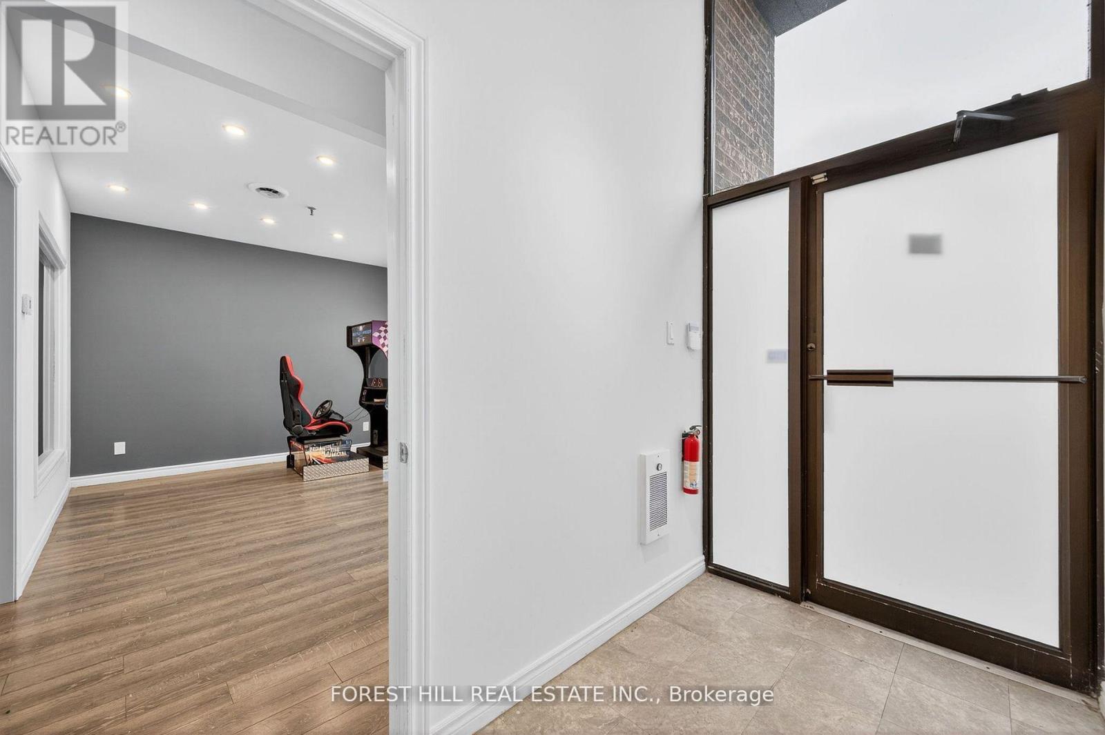 11 - 241 Edgeley Boulevard, Vaughan, Ontario  L4K 3Y6 - Photo 5 - N12485444