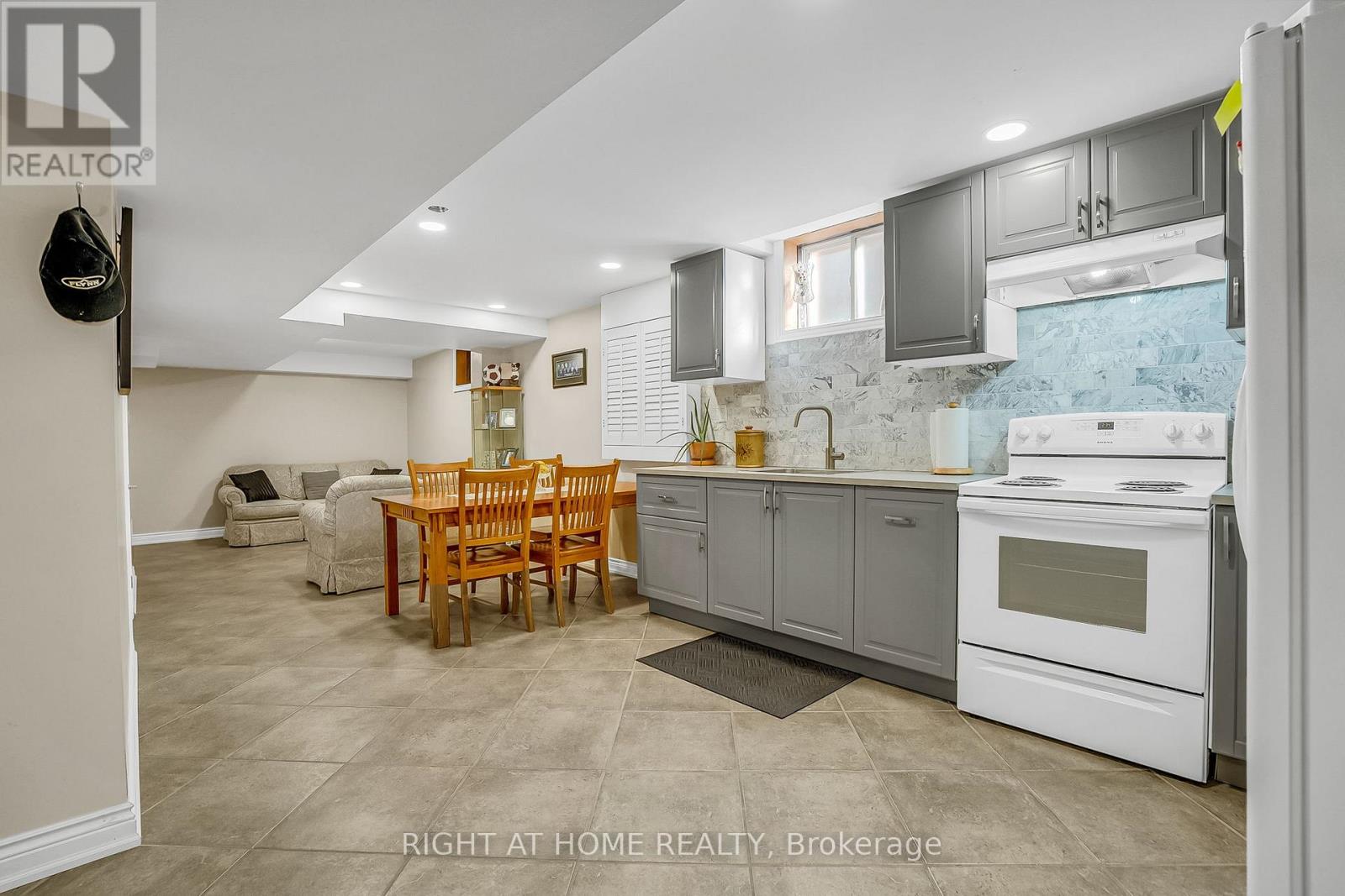 421 John Deisman Boulevard, Vaughan, Ontario  L6A 3G2 - Photo 12 - N12485470